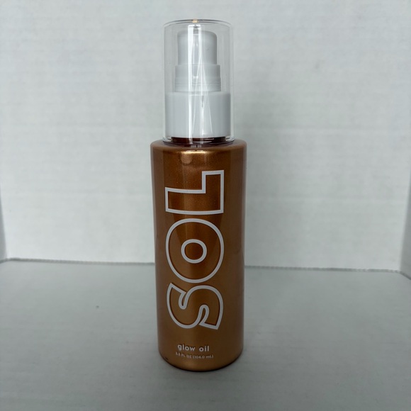 Sol Body Other - NIB Sol Body Glow Oil in Shade Golden 3.5 oz Tan Summer Vacation Beach Vegan